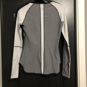 Lululemon long sleeve shirt